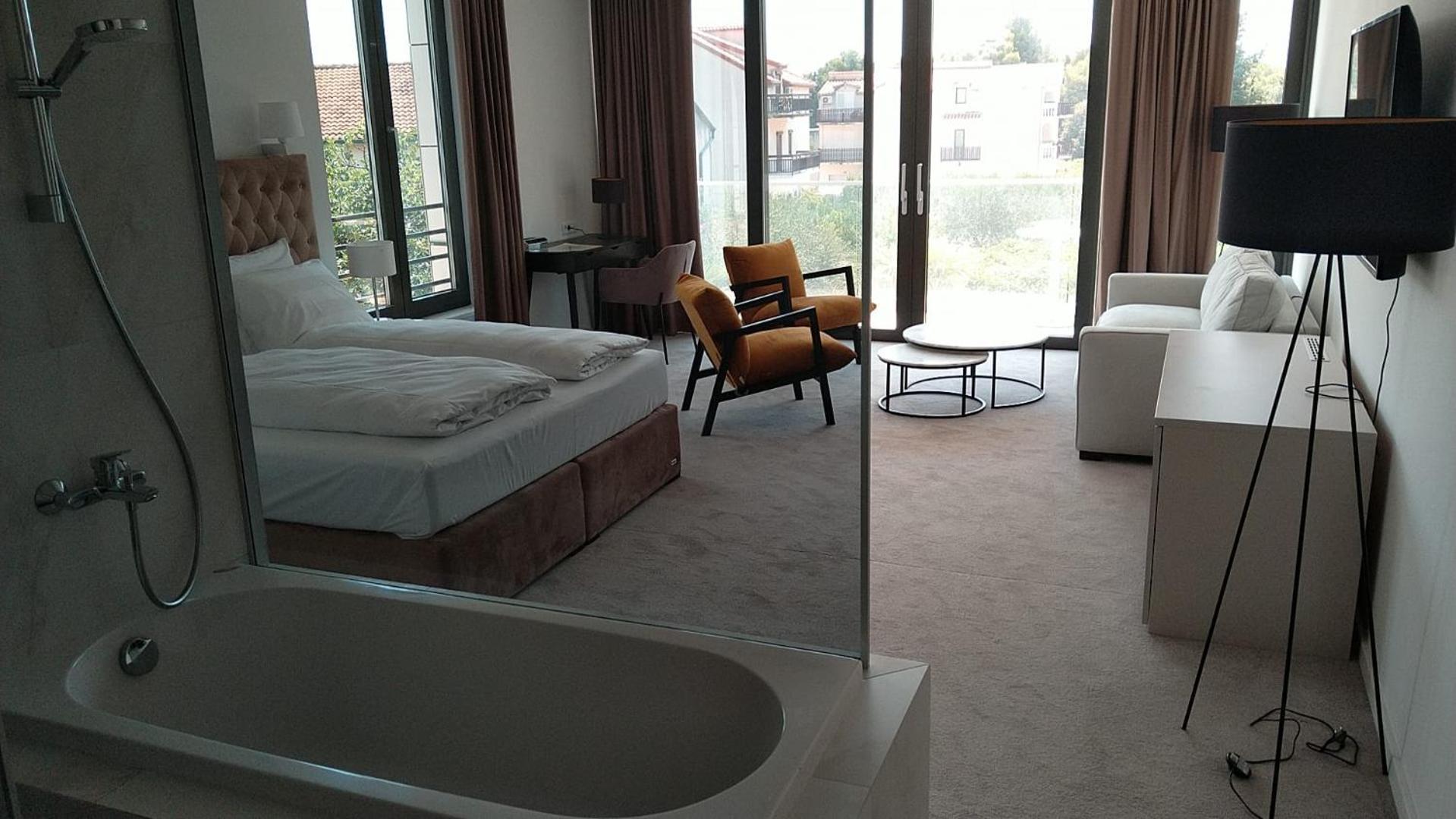 Hotel Oscar Kaštela Kültér fotó